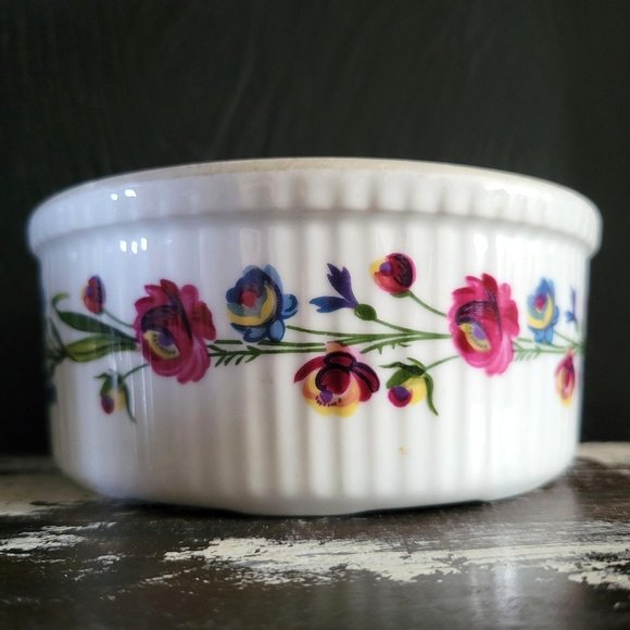 Vintage Porcelaine de Paris Souffle Bowl with Flower Garland Design - Picture 5 of 8
